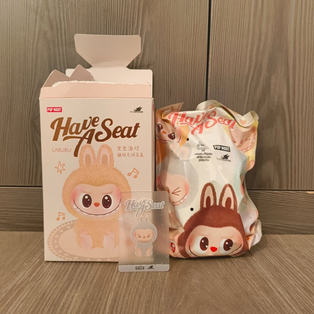 THE MONSTERS - Have a Seat Vinyl Plush Opened Box - HEHE